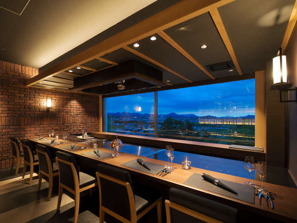 ＴＨＥ ＣＨＥＬＳＥＡ ＢＲＥＡＴＨ