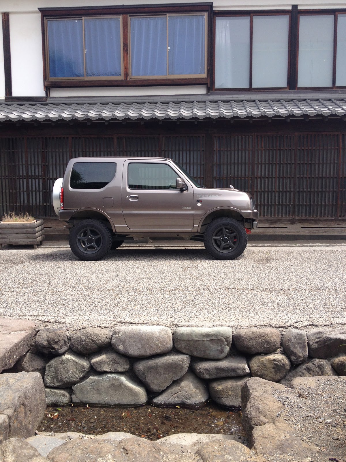 第55回：スズキ・ジムニー ノマド 前編―5ドア・ロングのジムニーが得たものと失ったもの―カーデザイン曼荼羅-