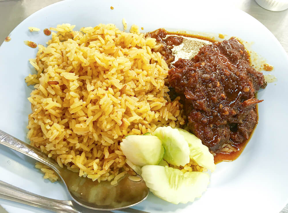 カオサン通りのおすすめグルメ10選。ミシュラン掲載のタイ料理食堂から唯一の日本食レストランまでタイ一択