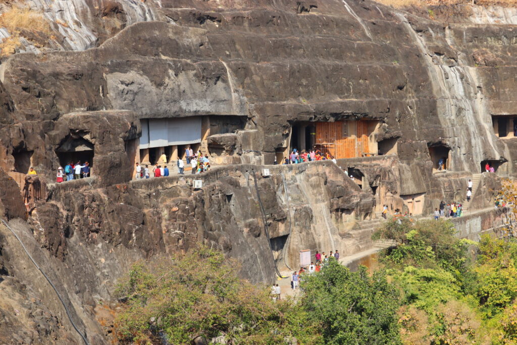 アジャンター＆エローラ石窟寺院への行き方けんけんけん