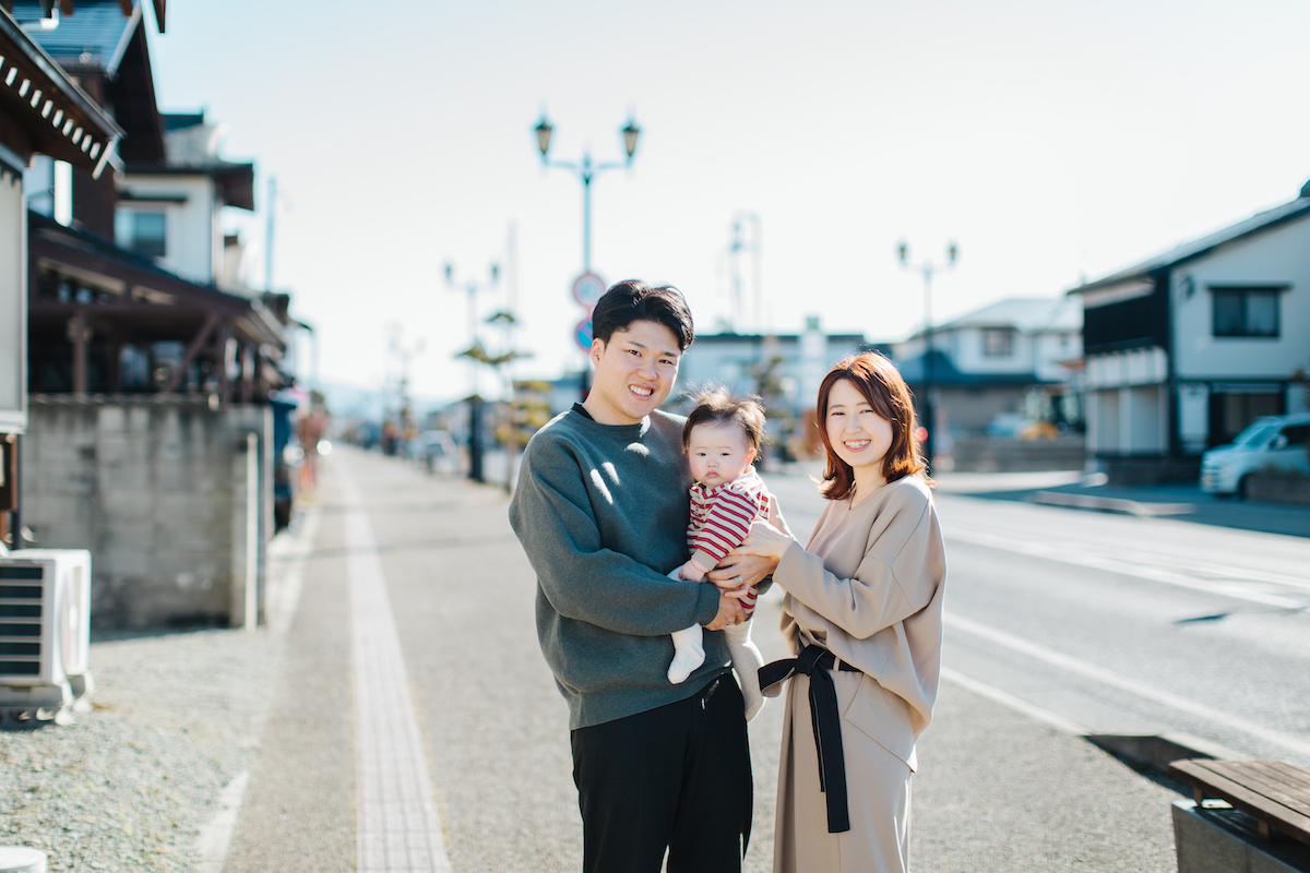 GOっ！GOっっ！！！」東京駅激混みで新幹線に乗り遅れそう！→駅員さんのやさしい応援に救われたまいどなニュース