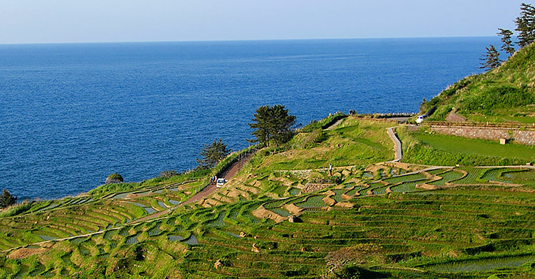 湯元の広場石川県七尾市