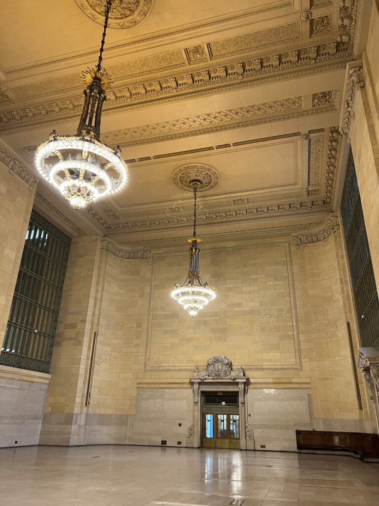 グランド・セントラル・ターミナルの全景を見学シティエクスペリエンス