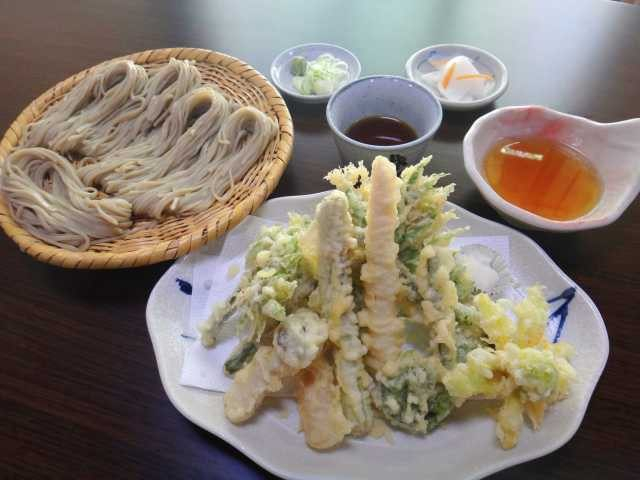 メタルなシェフはぼちぼちランナー:季節の素材 手打ちそば 岳 長野市戸隠牧場入口