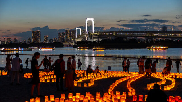 お台場の海と夜景 ライトアップの写真素材101778030- PIXTA