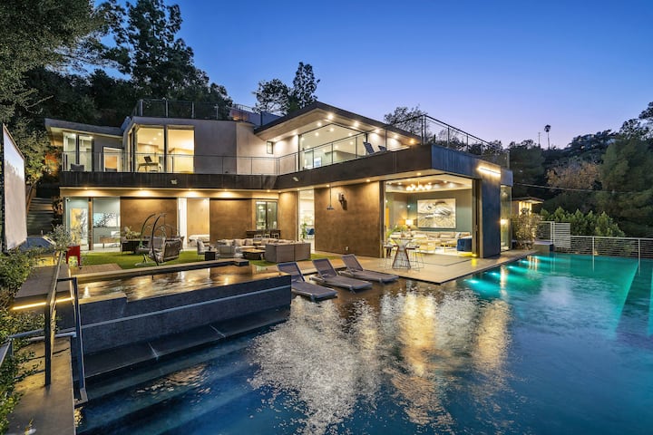 ハリウッド・ヒルズ・ウエスト, ロサンゼルス 観光名所・人気スポット