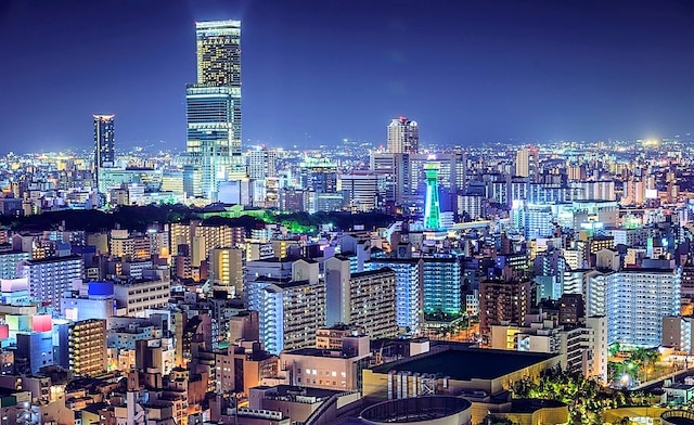雨上がりの大阪の夕景 夜景 梅田スカイビル空中庭園より大阪府 の写真素材48342488-