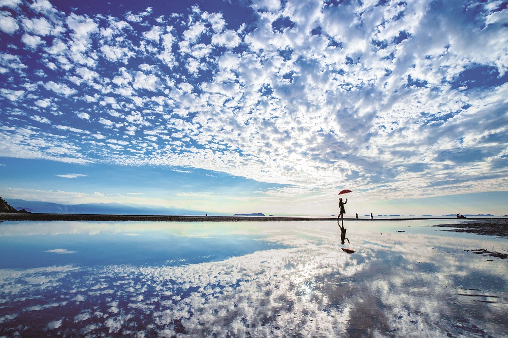 父母ケ浜だけじゃない! 2025海水浴場と島&夏のイベント 三豊市