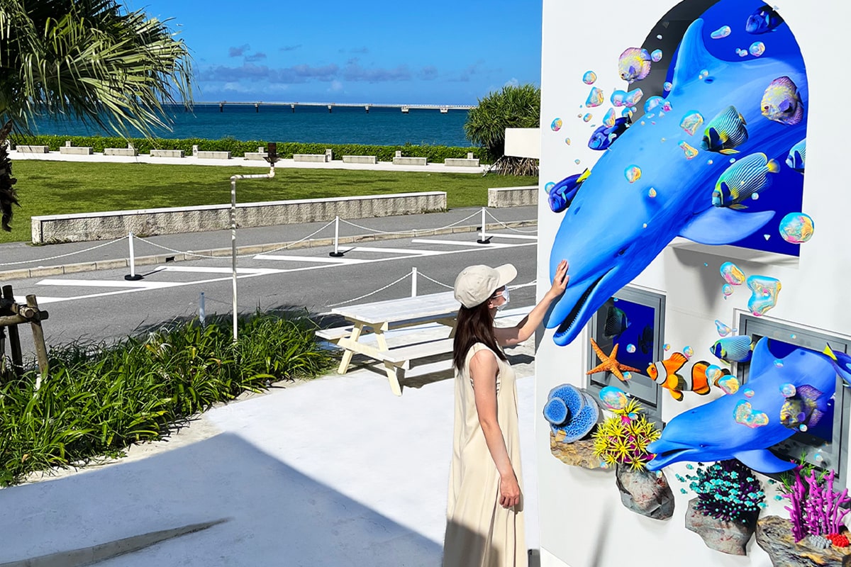 まるでエーゲ海リゾート！白い街並みと青い海『ウミカジテラス』 - Ryukyu Wedding琉球ウェディング沖縄 のカジュアルウェディング専門スタジオ