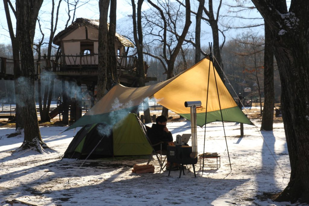 森の中で週末移住！『層雲峡オートキャンプ場』で初心者でも冬の北海道・上川町を楽しもうすごい旅研究所