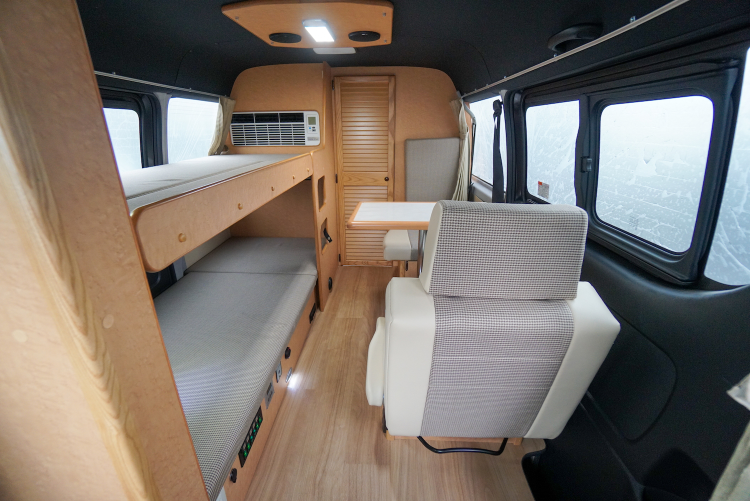 キャンピングカー 北斗 納車！銀狐's Room