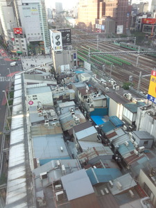 地元の人たちに愛される「新宿西口 思い出横丁」 -公式