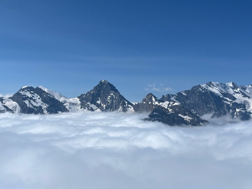 スイス 「女王陛下の007」 ロケ地巡り -