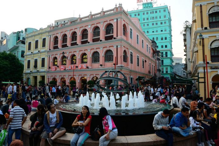 春節ムード漂うセナド広場 マカオ