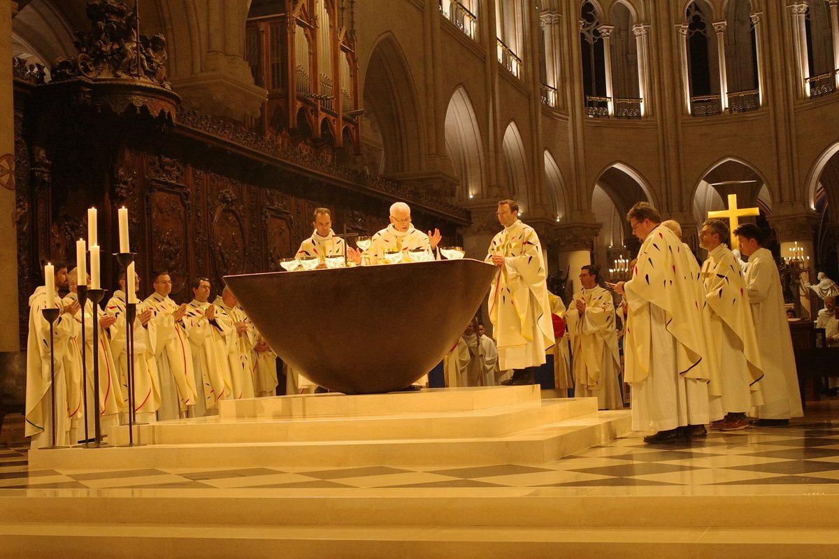 パリ・ノートルダム大聖堂復活のミサに参加してきましたGigi Takahashi