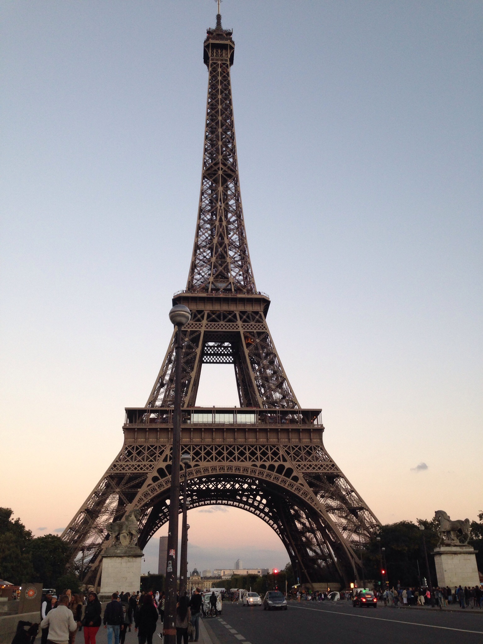 エッフェル塔入場＆セーヌ川クルーズ＆パリ市内観光ツアー ＜日本語オーディオガイド＞ by ParisCityVisionフランス パリ