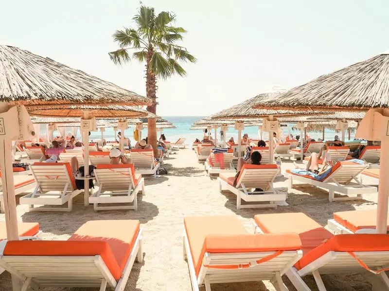 スーパー パラダイス ビーチ チケット＆ツアーゲットユアガイドGetYourGuide