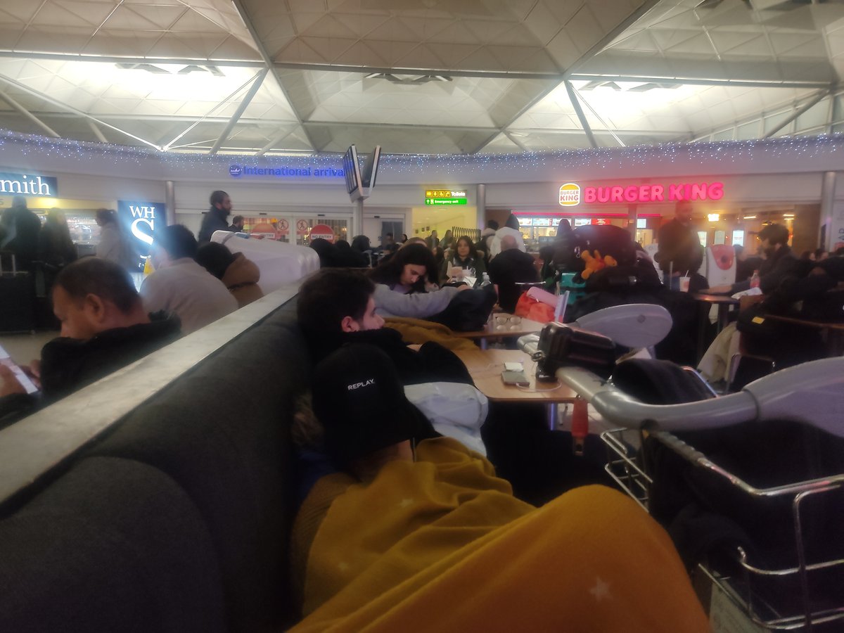 スタンステッド エアポート ロッジ ホテルStansted Airport