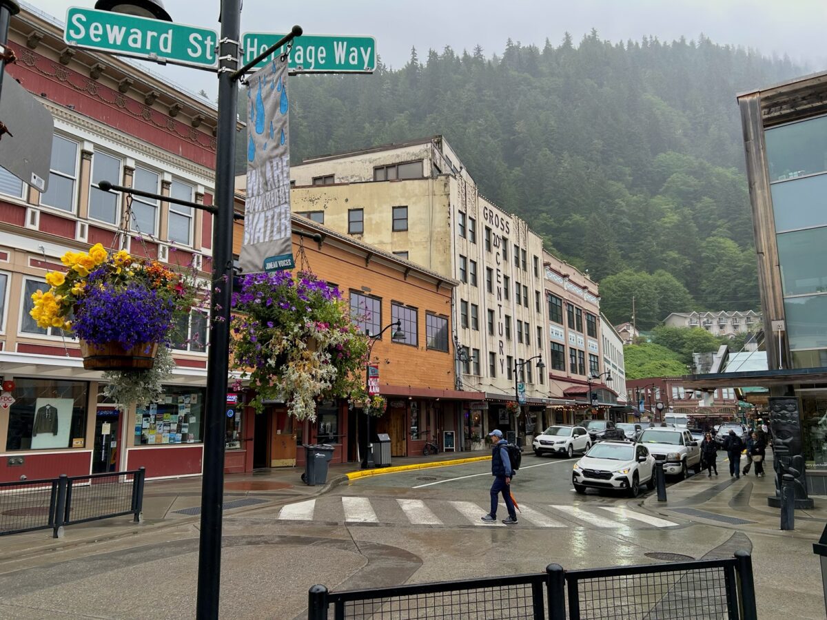 ウェディングプラザアラスカ青森市しんまち商店街青森市新町商店街