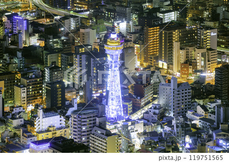 あべのハルカス前の天王寺駅から通天閣のある新世界まで歩いてみたよ。腹ごなしにちょうどよい距離感