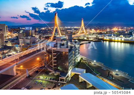 青森ベイプロムナードの夜景情報 青森県青森市使い道のない風景