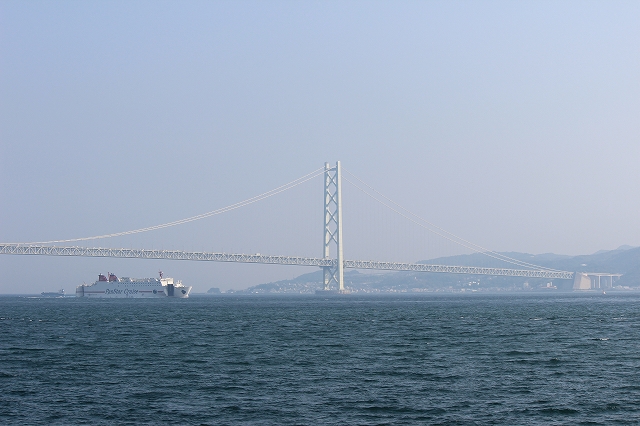 世界最大級の吊橋「明石海峡大橋」！人気イベント「海上ウォーク」の2024年開催日は？締切間近！兵庫県はりまエリア 姫路・加古川など の地域情報サイトTANOSUタノス