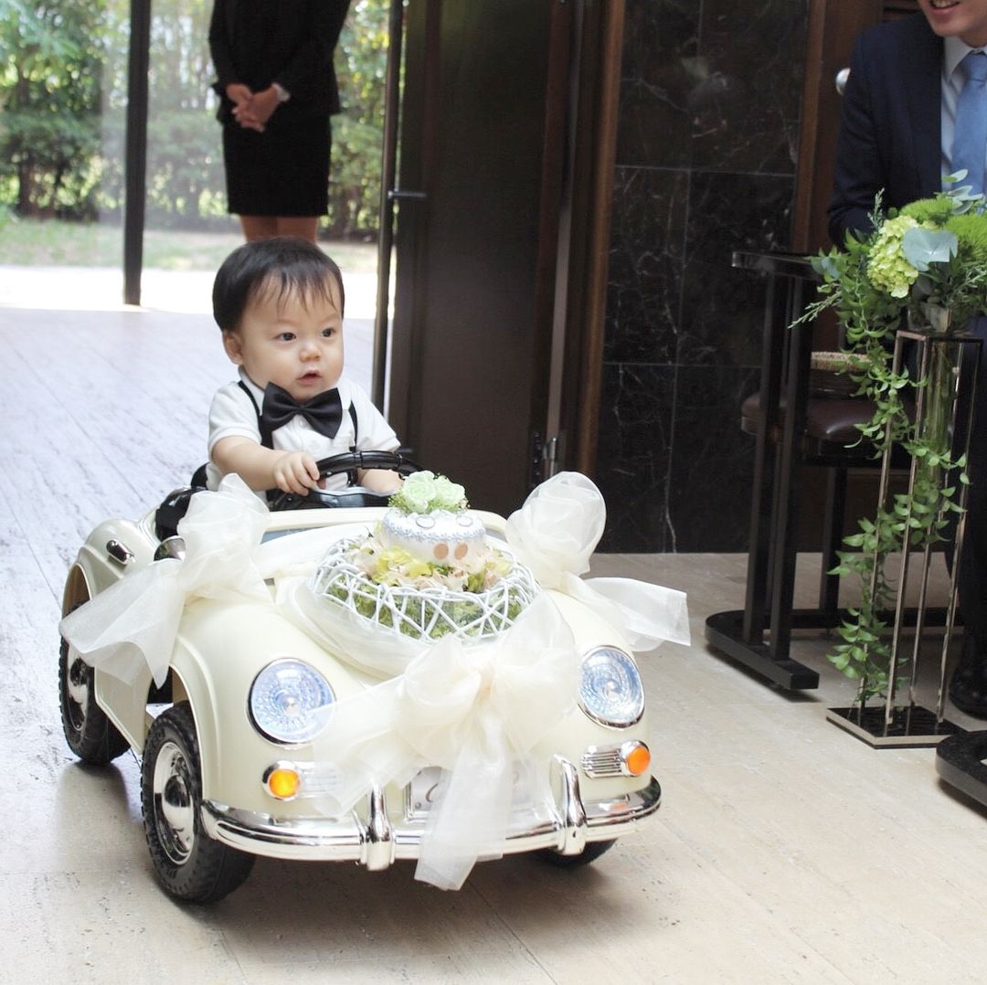 リングボーイ ラジコンカー リングピロー