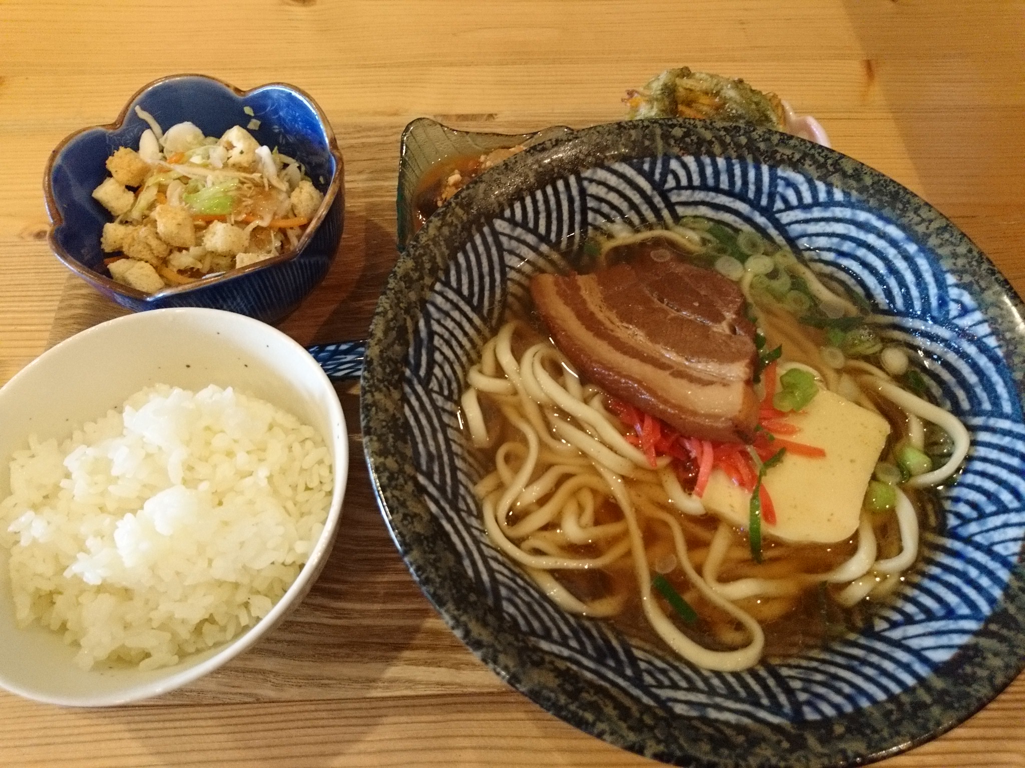 カフェ＆バーガジュマル旧店名 カフェ＆ダイニング ガジュマル- 沖縄市