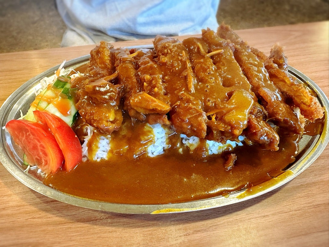 佐賀県小城市 デカ盛りグルメが楽しめる「ドライブイン一平」さんのご紹介 muchuTV- YouTube