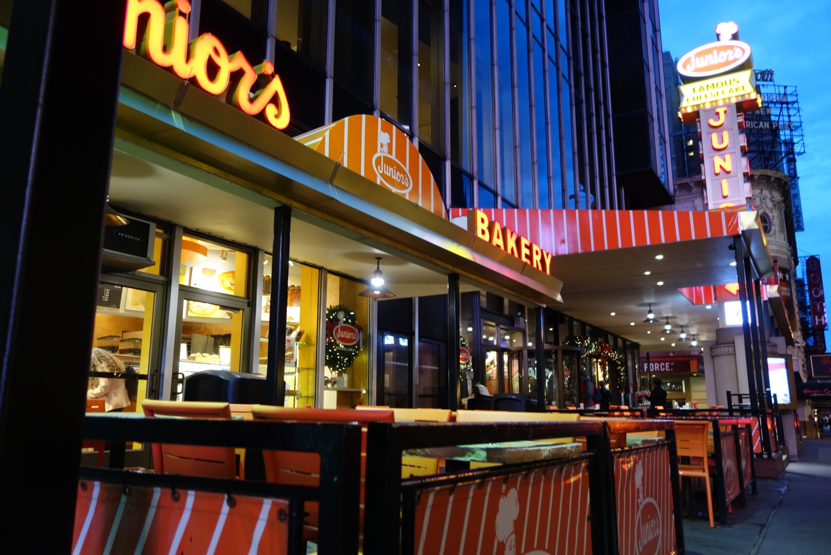 ニューヨーク7番街のホテルザ・タイムズスクエア・エディション・ホテル