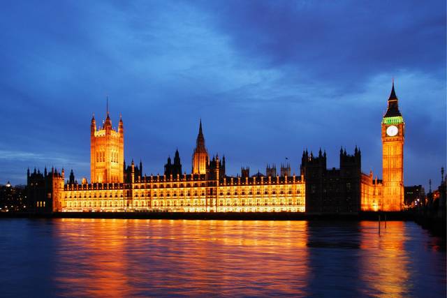 イギリス世界遺産 Stonehengeストーンヘンジの有料・無料ルートを紹介f00b4r