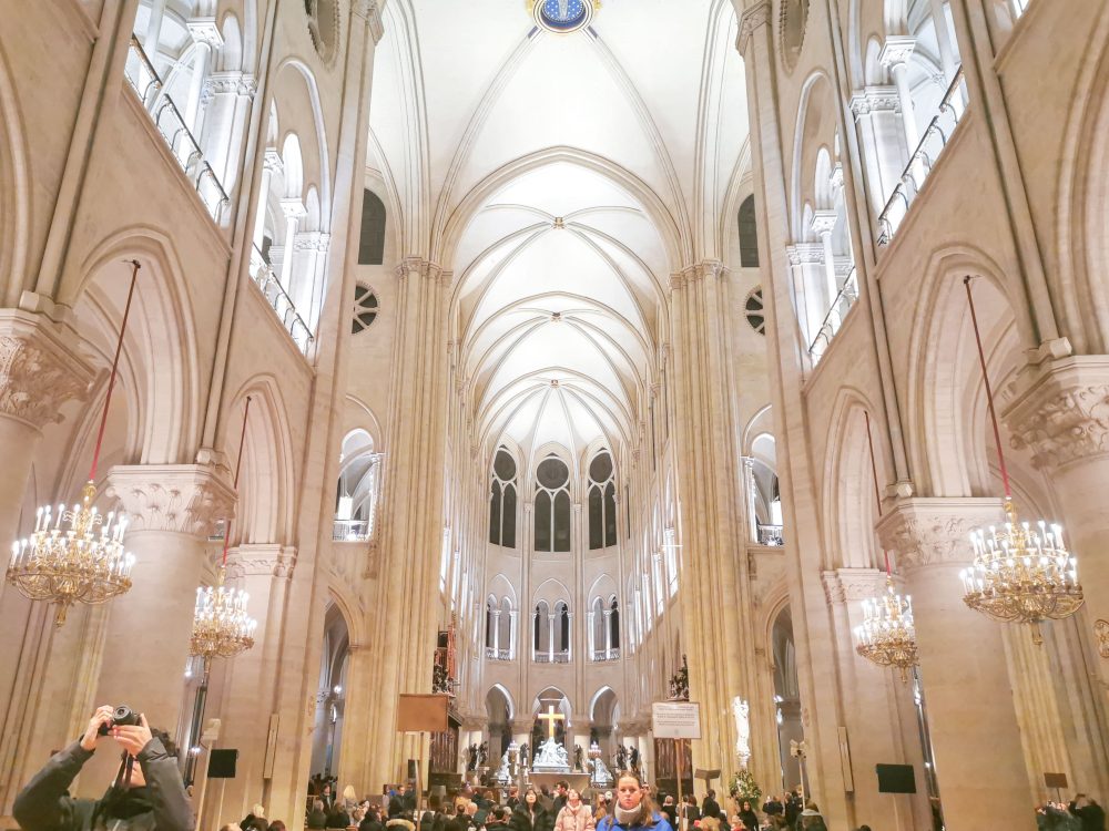 パリのノートルダム寺院はチケットなしで簡単に入場できますか？行列はできますか？ - Sortiraparis.com