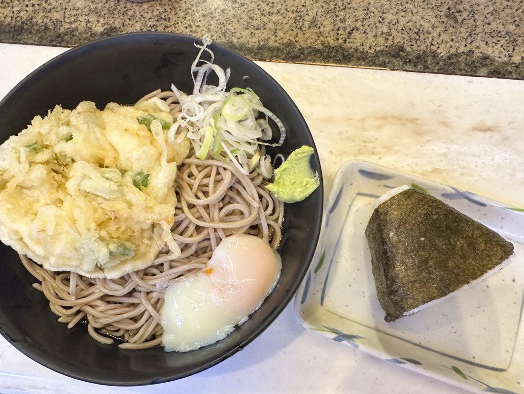 思い出横丁で〆はラーメンでなく蕎麦』by 雨男 : かめや 新宿店
