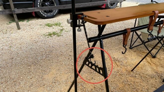 ダイソーのキャンプテーブル用ハンガーラック紹介TikTok