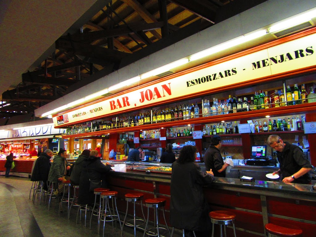 Totteバルセロナ観光で絶対に訪れたい！スペイン食材の宝庫『ボケリア市場』を散策