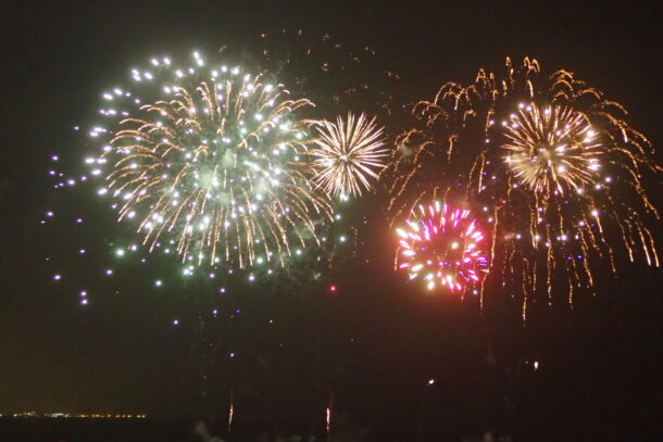北谷町美浜のアメリカンビレッジを散歩して花火みた。かまんかまんぬ沖縄暮らし