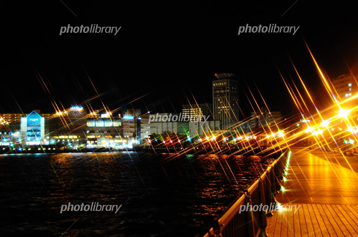 横須賀の観光写真・動画を無料でYOKOSUKA MEDIA LIBRARY横須賀本港 夜景