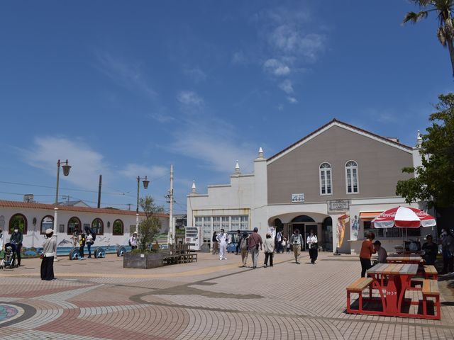 取材のご案内 地元愛を育む 銚子電鉄『犬吠駅』のホーム内壁面にみんなでペイント日本ペイントホールディングス株式会社のプレスリリース