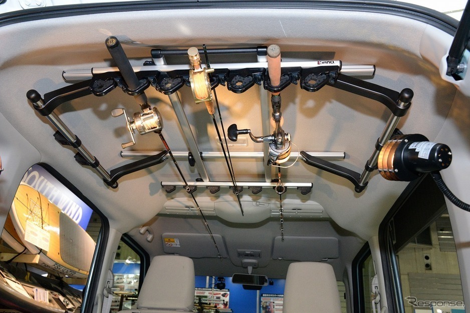 シエンタのグランパー・釣り・釣り仕様・シートフック・ロッドホルダーに関するカスタム事例車のカスタム情報はCARTUNE