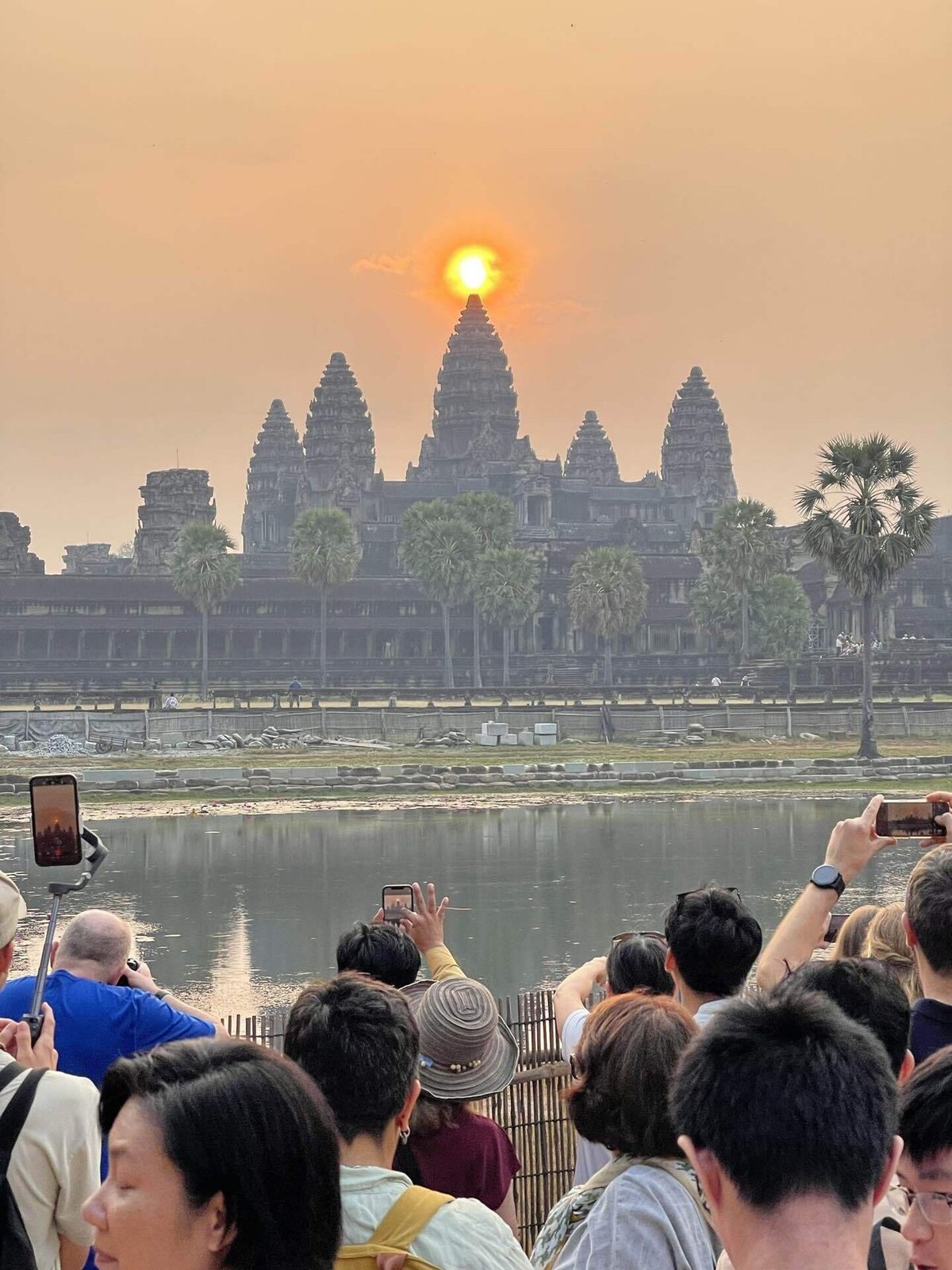 いいことありそう。新年にアンコールワットで“一生忘れられない”朝日鑑賞「マイナビウーマン」