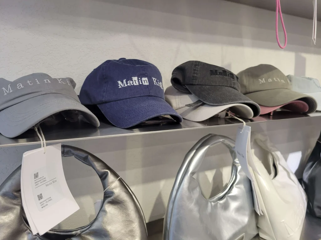 2025年版 韓国旅行の持ち物で絶対に忘れたくないもの！便利アイテム完全ガイドFunliday