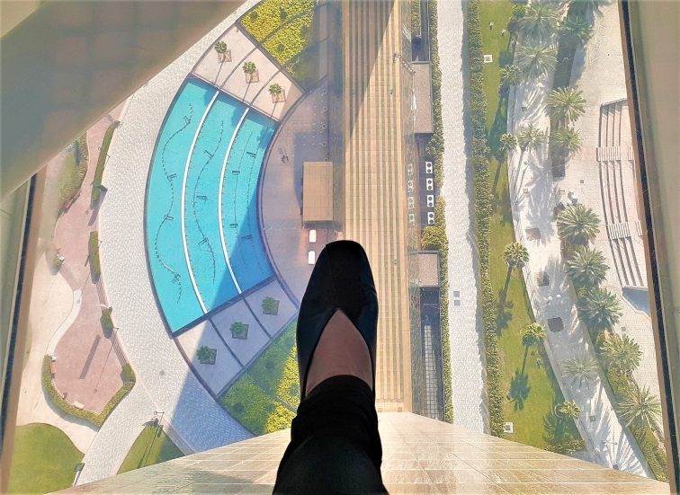 映える～！ドバイ最新世界一の人気スポット・ドバイフレームは過去と未来を結ぶフレームだった！トラベルスタンダードジャパン