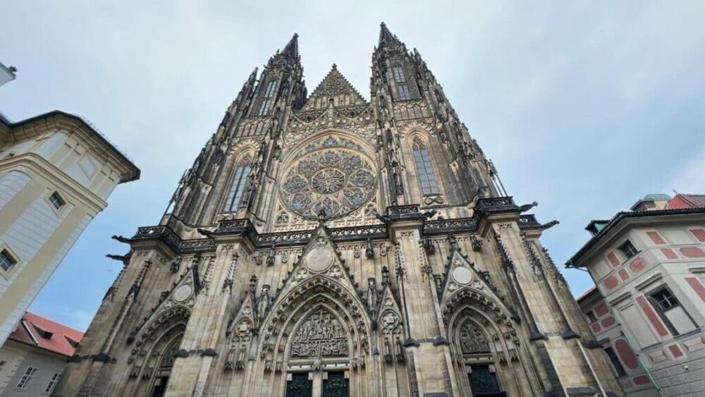 魅力あるフランスの住宅様式・街並みの秘密 - ラフェルムオンライン