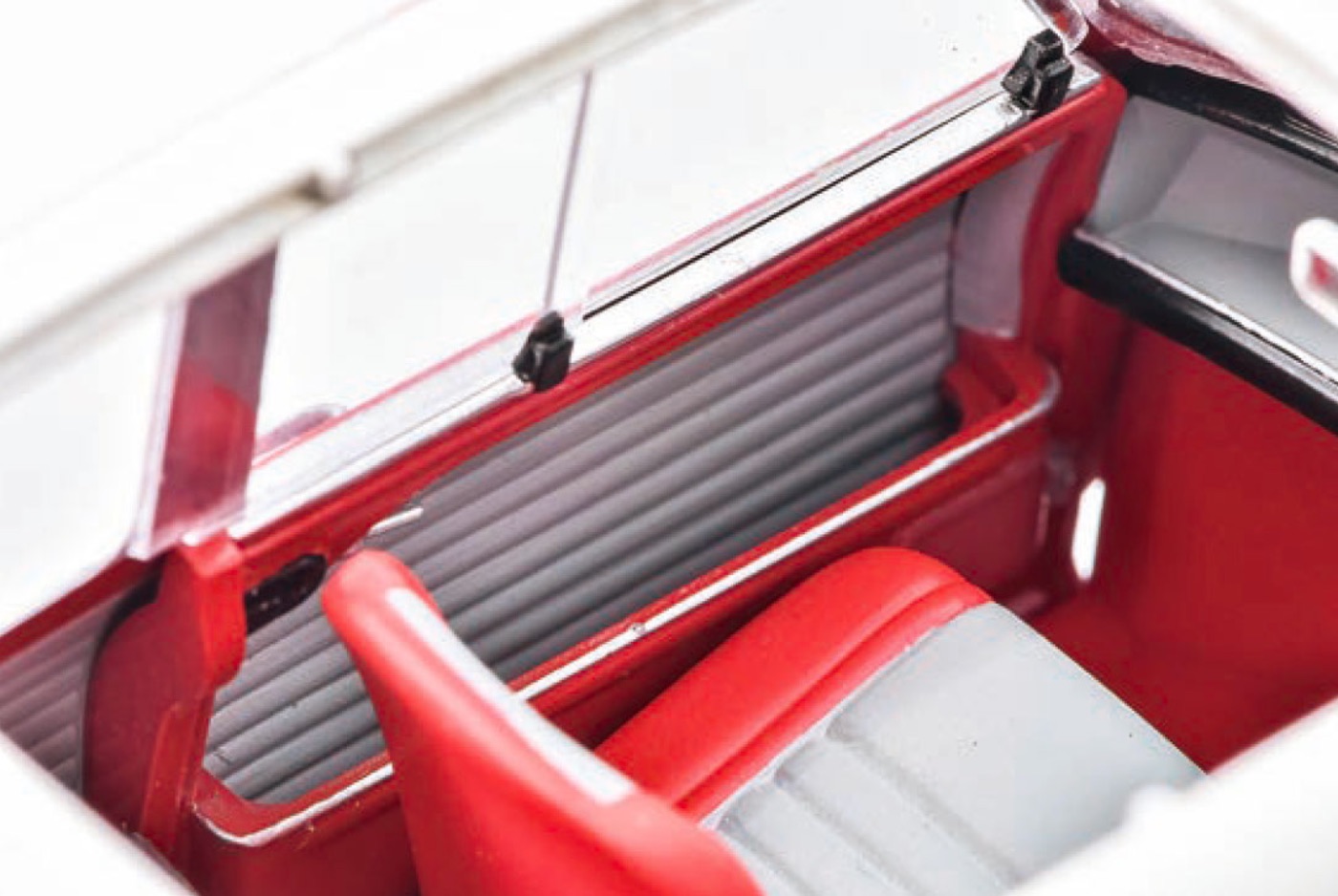 カーセンサー×シティーハンターコラボ特設サイトカーセンサ