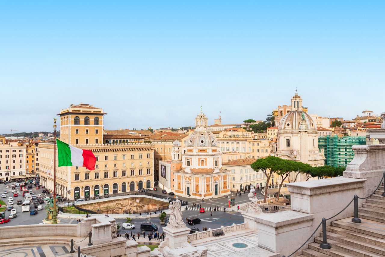 ローマで観光客が集う賑やかエリア スペイン広場周辺 - まっぷるウェブ