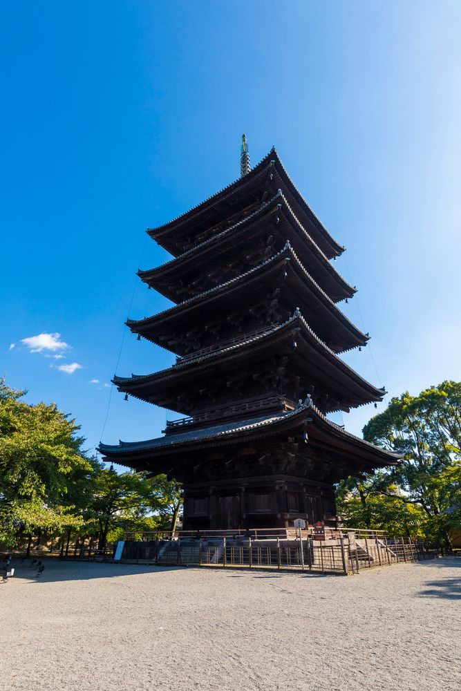 京都の至宝 「非公開」の内部をその目で 東寺・五重塔など16カ所京都府