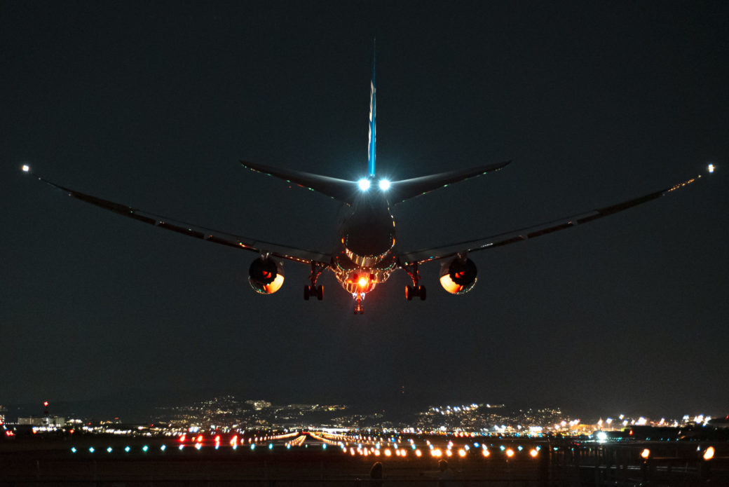 千里川土手 伊丹空港 飛行機撮影テクニック - ONE'S-