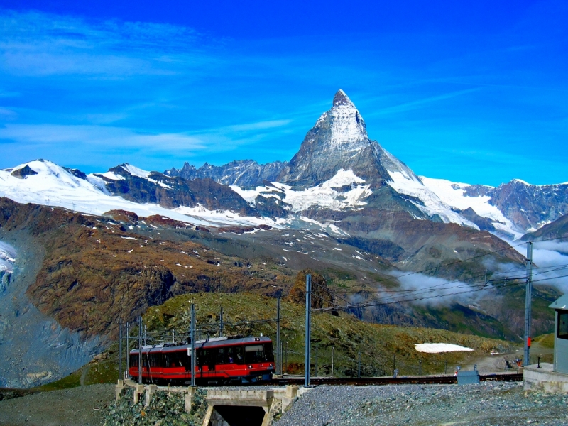 スイス旅行専門・スイスツアーズスイス個人旅行・ハイキング・鉄道旅行、スイス旅行のことならおまかせくださいSWISSTOURS