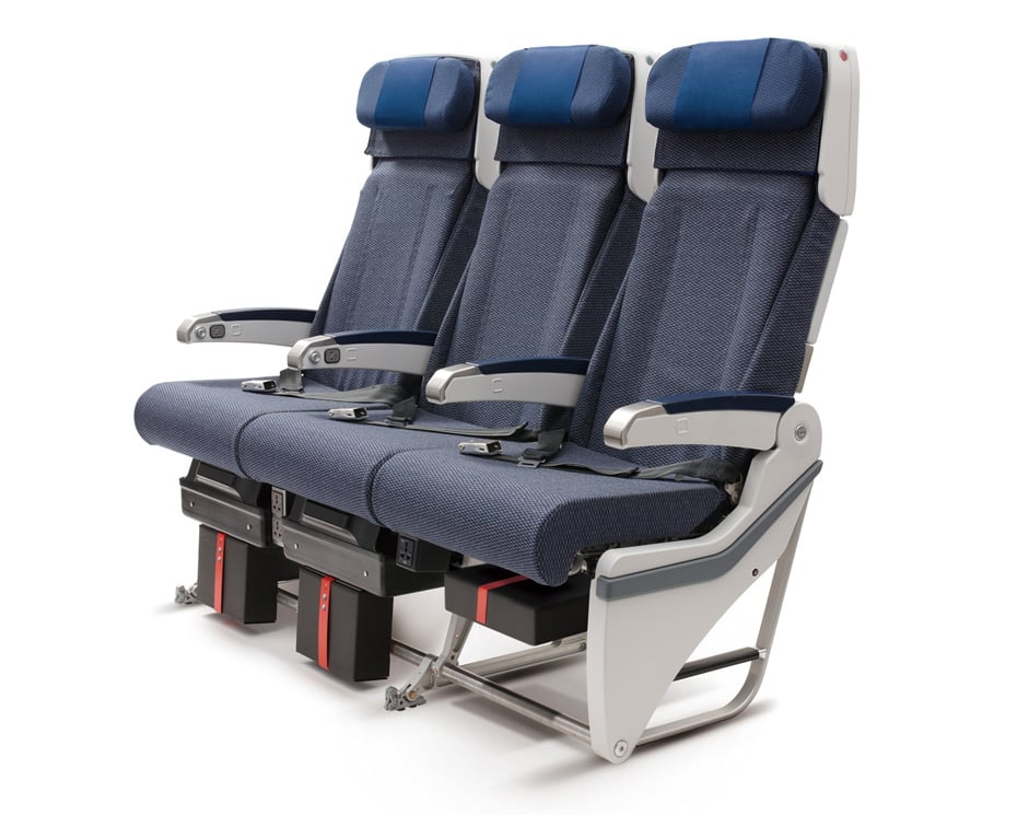 JAL、国際線エコノミークラスの「足もとの広い座席」を事前指定可能に - トラベル Watch