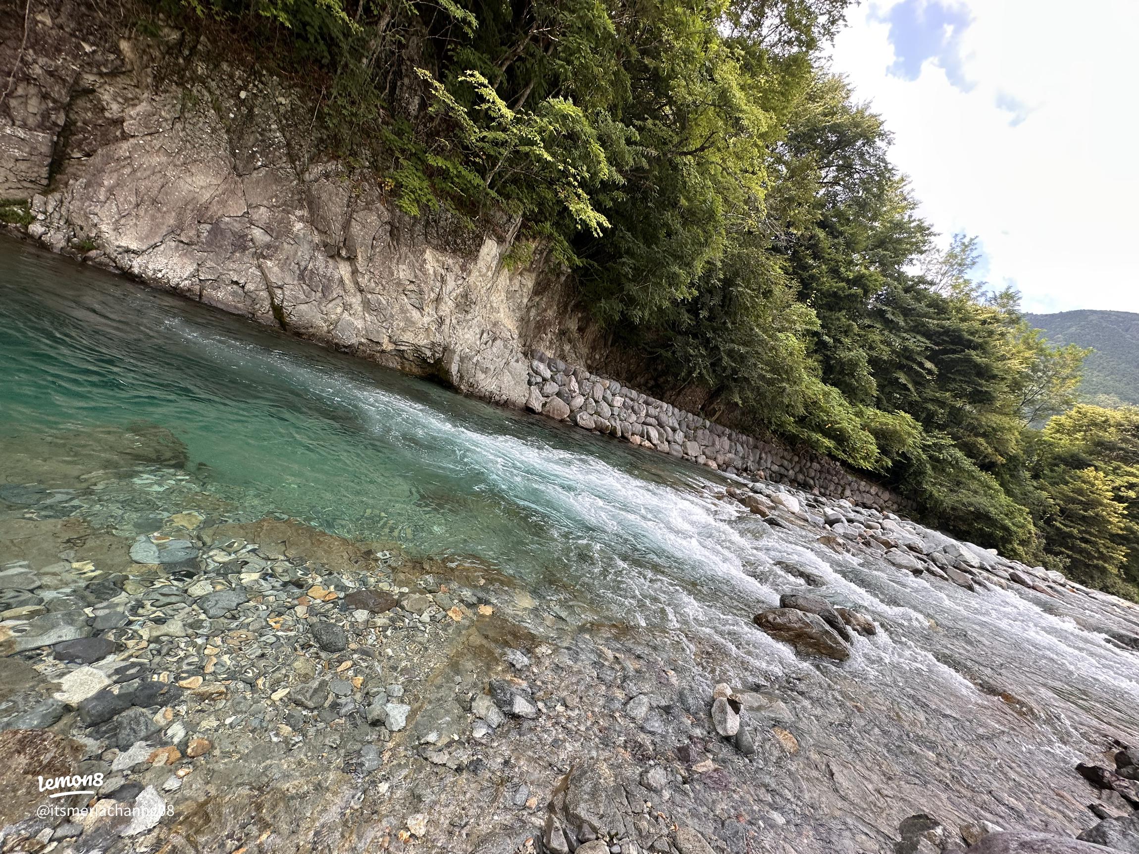 唯一無二の水の青さ”神崎ブルー”で1泊2日の私的夏休み - エリアLOVE